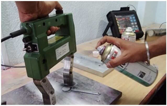 Pengujian Magnetic Particle Metode Wet Visible Pengujian Magnetic Particle Metode Wet Visible